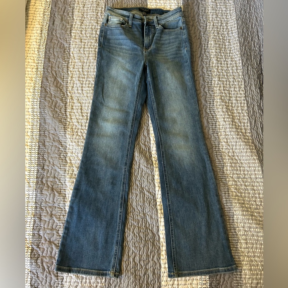 Judy Blue Medium Blue Flare Jeans
